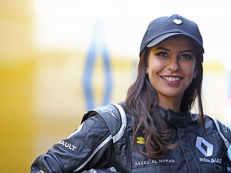 انجاز جديد للسعودية .. سعودية في عالم فورمولا 1